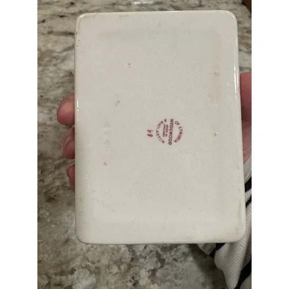 Wedgwood of Etruria Barlaston Floral Ceramic Trinket Box Made in England Cream - Picture 6 of 11